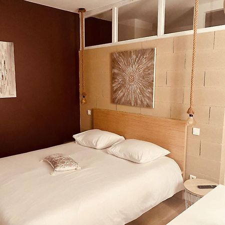 Suite 24 Appart'Hotel-3 Etoiles Le Creusot Rum bild