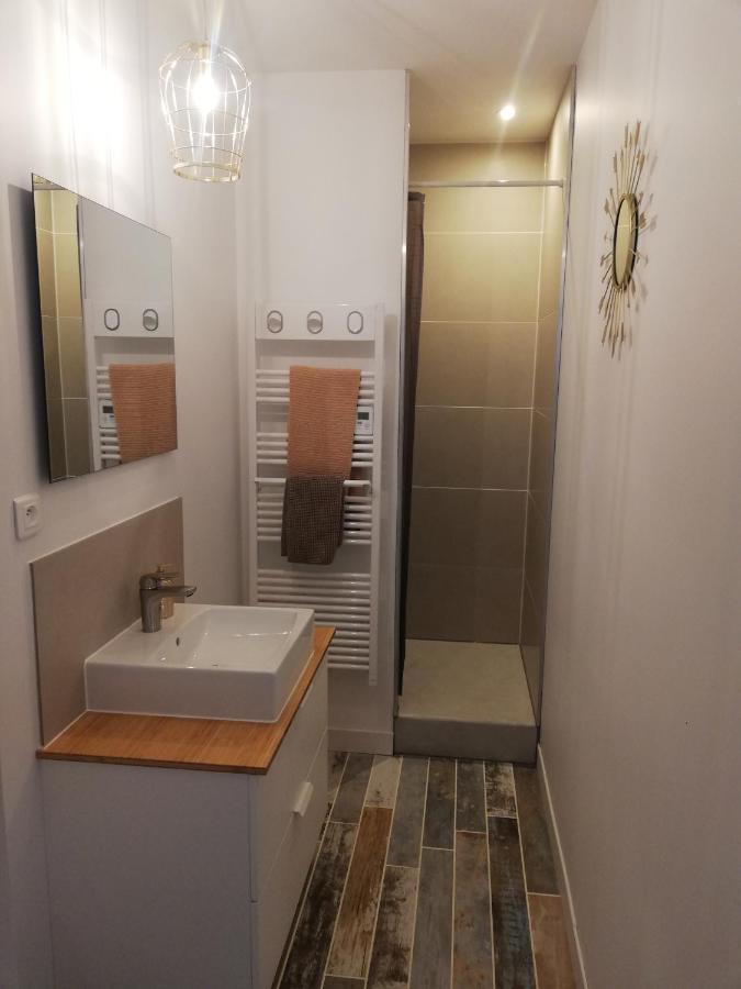 Suite 24 Appart'Hotel-3 Etoiles Le Creusot Exteriör bild