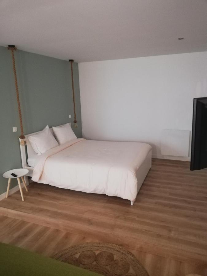 Suite 24 Appart'Hotel-3 Etoiles Le Creusot Exteriör bild